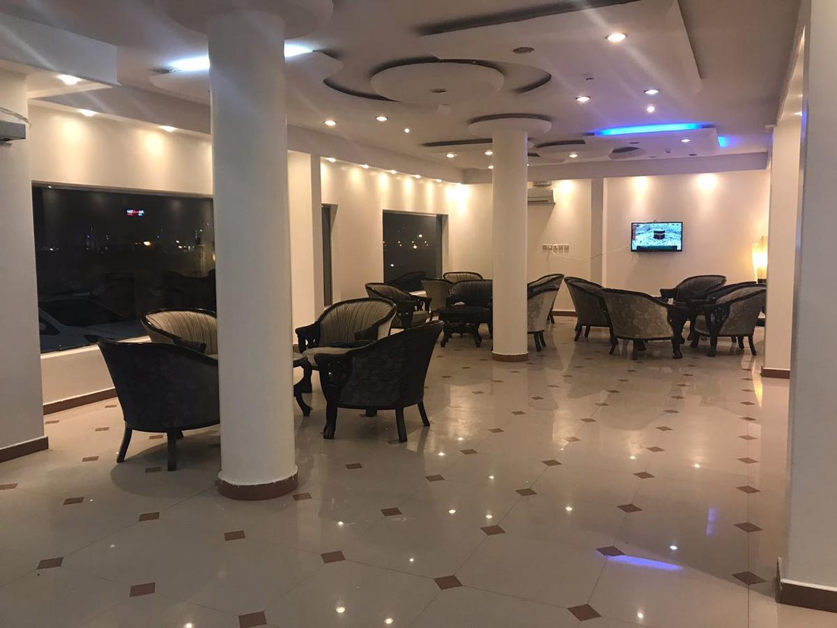 Al Makan Al Mosafer 116 Hotel By Al Azmy リヤード エクステリア 写真