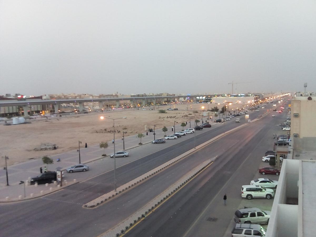 Al Makan Al Mosafer 116 Hotel By Al Azmy リヤード エクステリア 写真